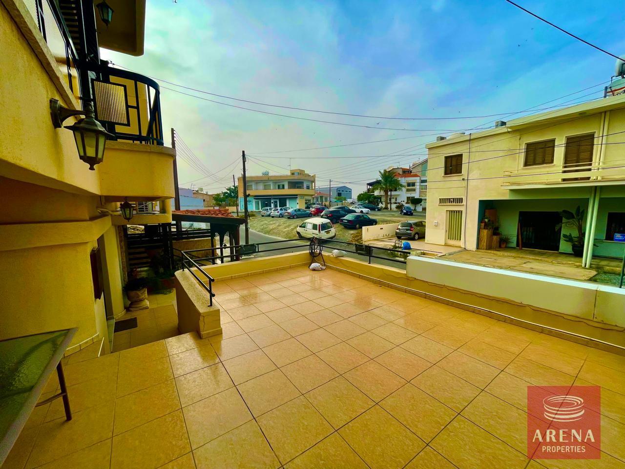 2-3-BED-TH-IN-SOTIROS-8141