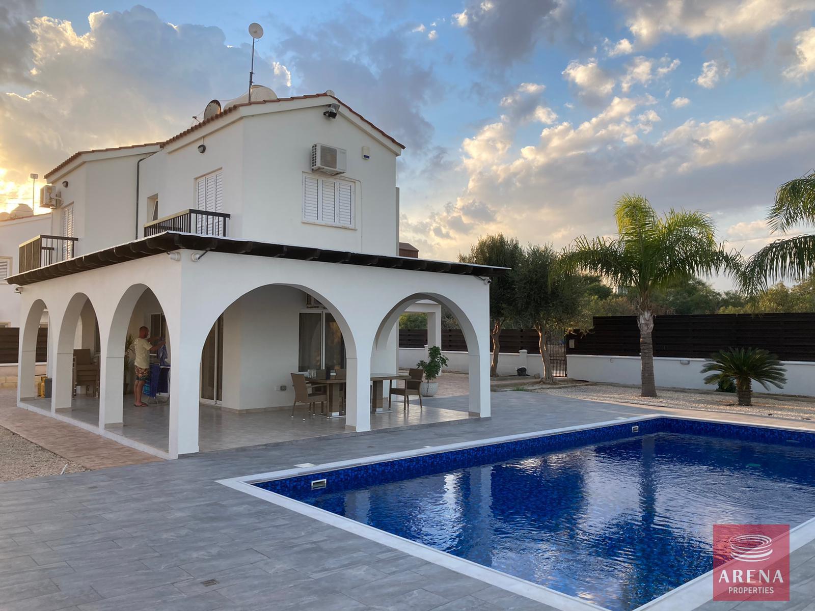 2-3-BED-VILLA-FOR-RENT-IN-AYIA-THEKLA-6535