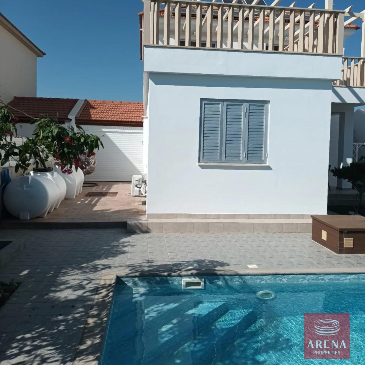 2-3-BED-VILLA-IN-PERVOLIA-8419