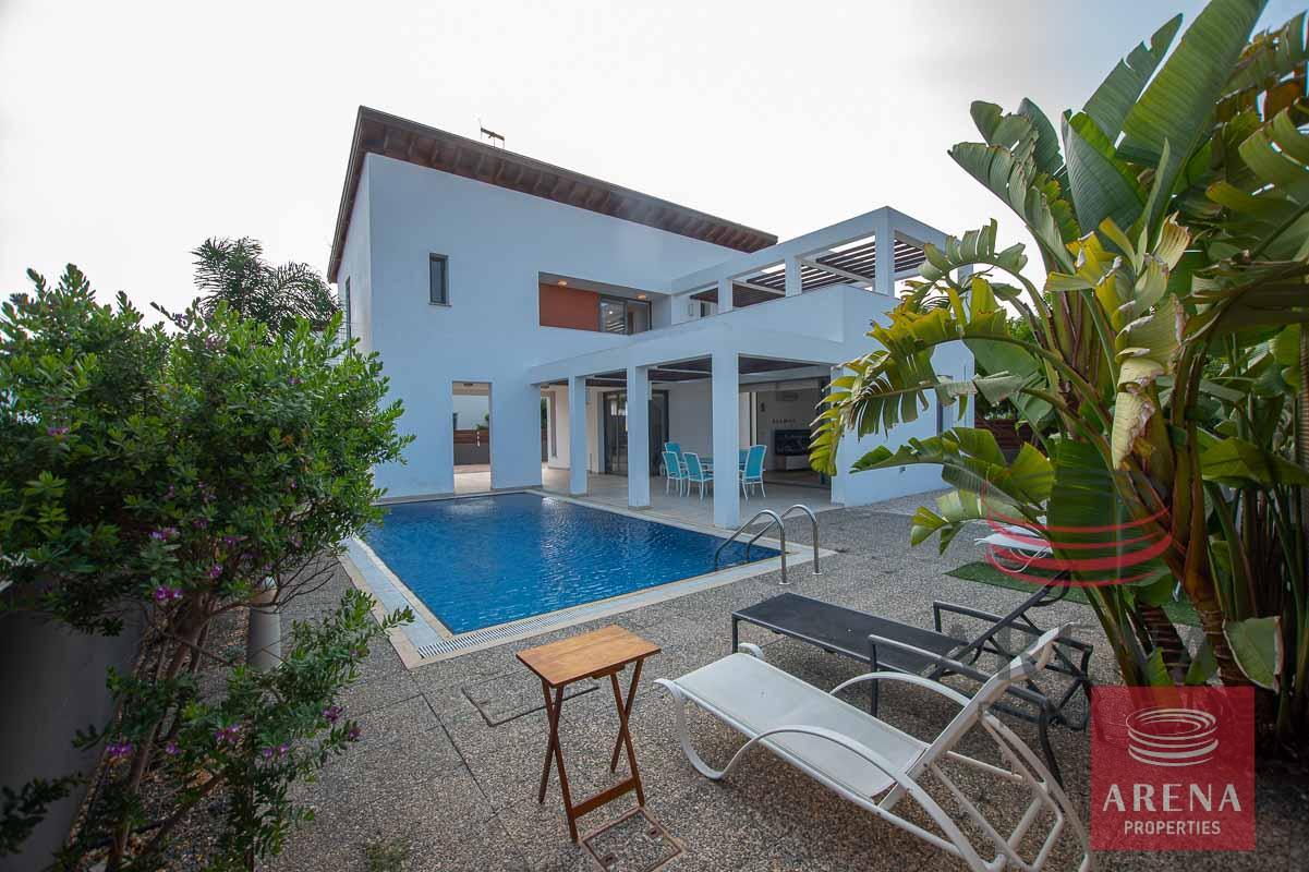 2-3-Bed-villa-in-ayia-thekla-5700