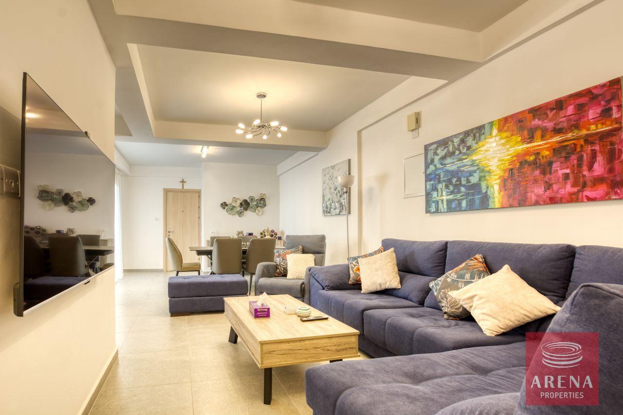 2-3-bed-apt-derynia-6906