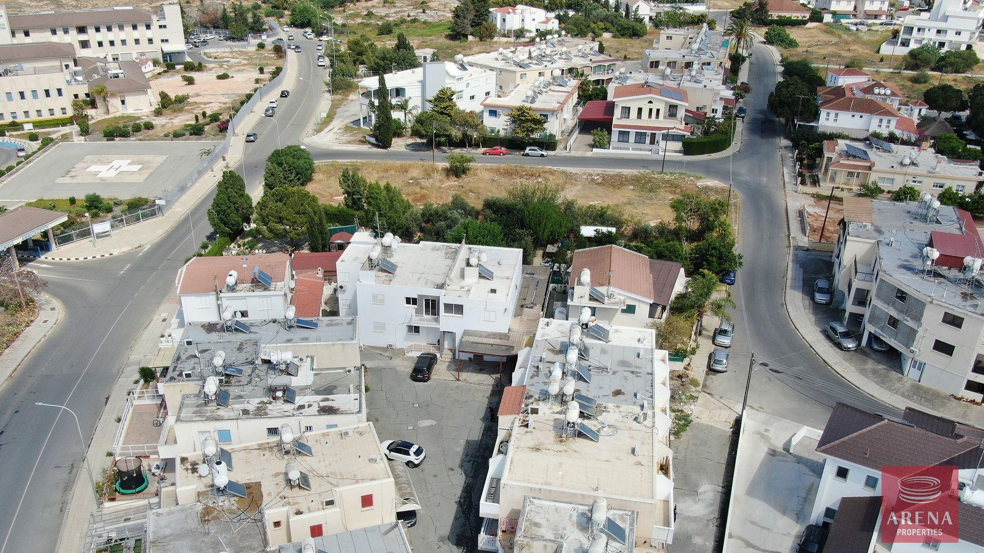 2-3-bed-apt-in-Derynia-7014