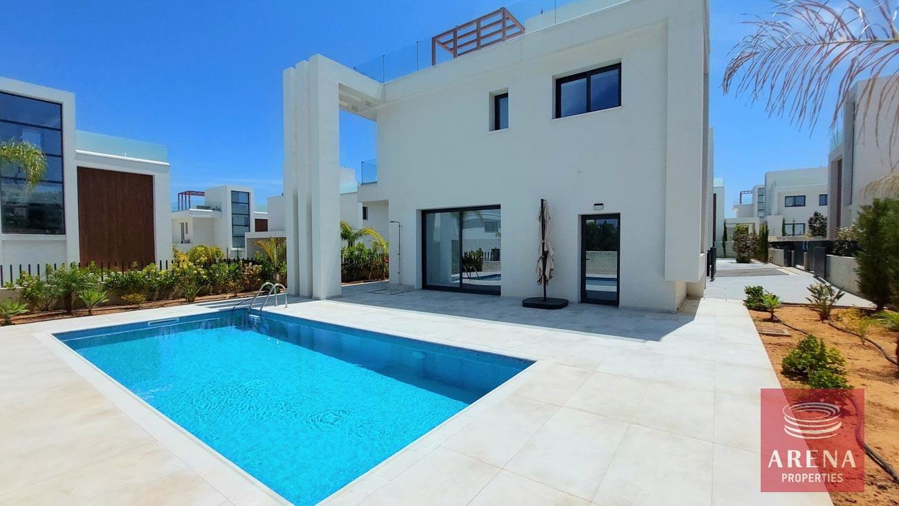 2-3-bed-villa-in-protaras-7289-1
