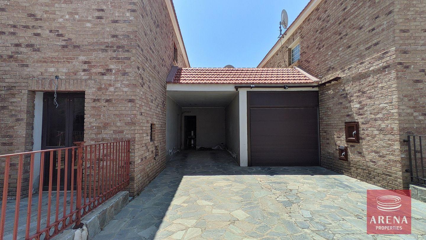 2-4-BED-VILLA-IN-KITI-7292-1