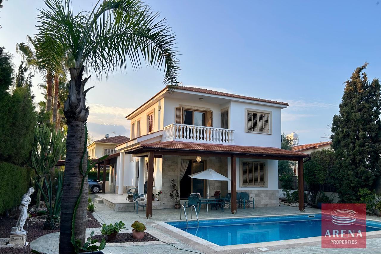 2-4-BED-VILLA-PERVOLIA-8659