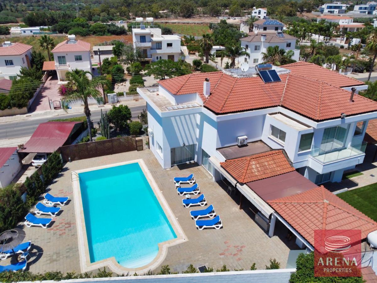 2-7-BED-VILLA-IN-AYIA-NAPA-6706