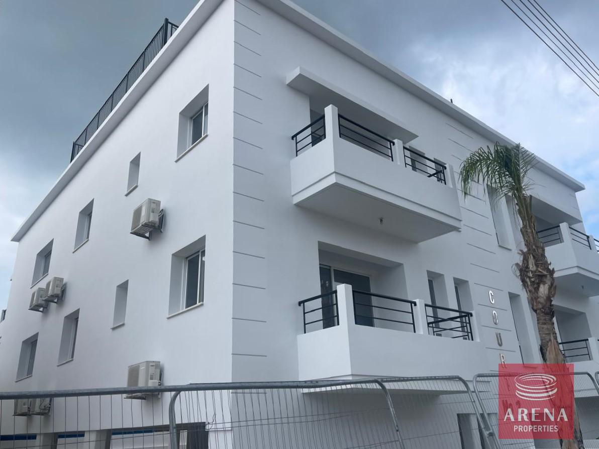 2-BULDING-IN-OROKLINI-9143