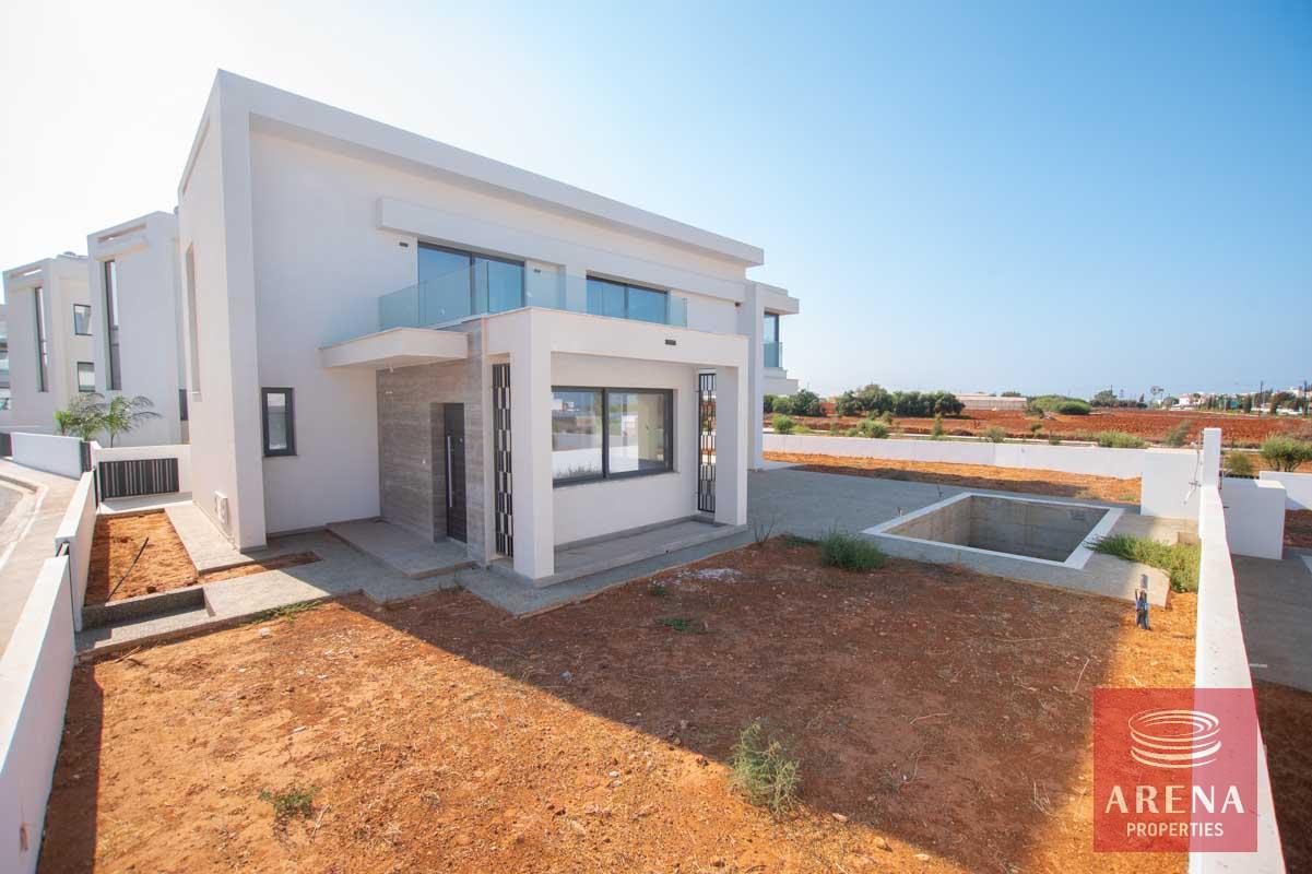 2-Brand-new-Villa-in-pernera-5780-2