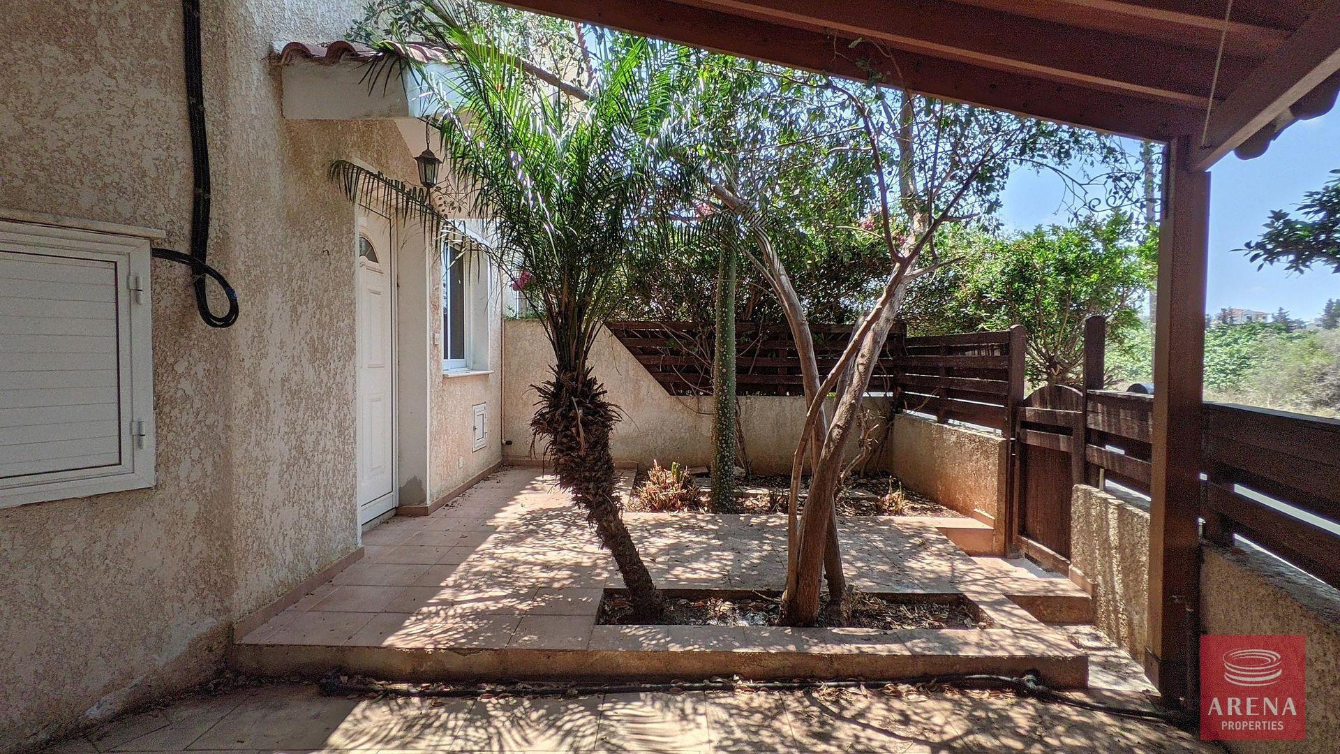 2-HOUSE-IN-DERYNIA-8415