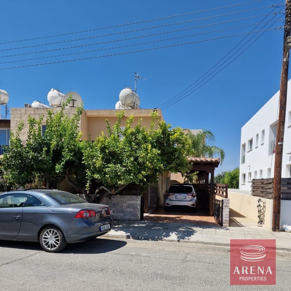 2-SEMI-DET-HOUSE-IN-PERVOLIA-6622