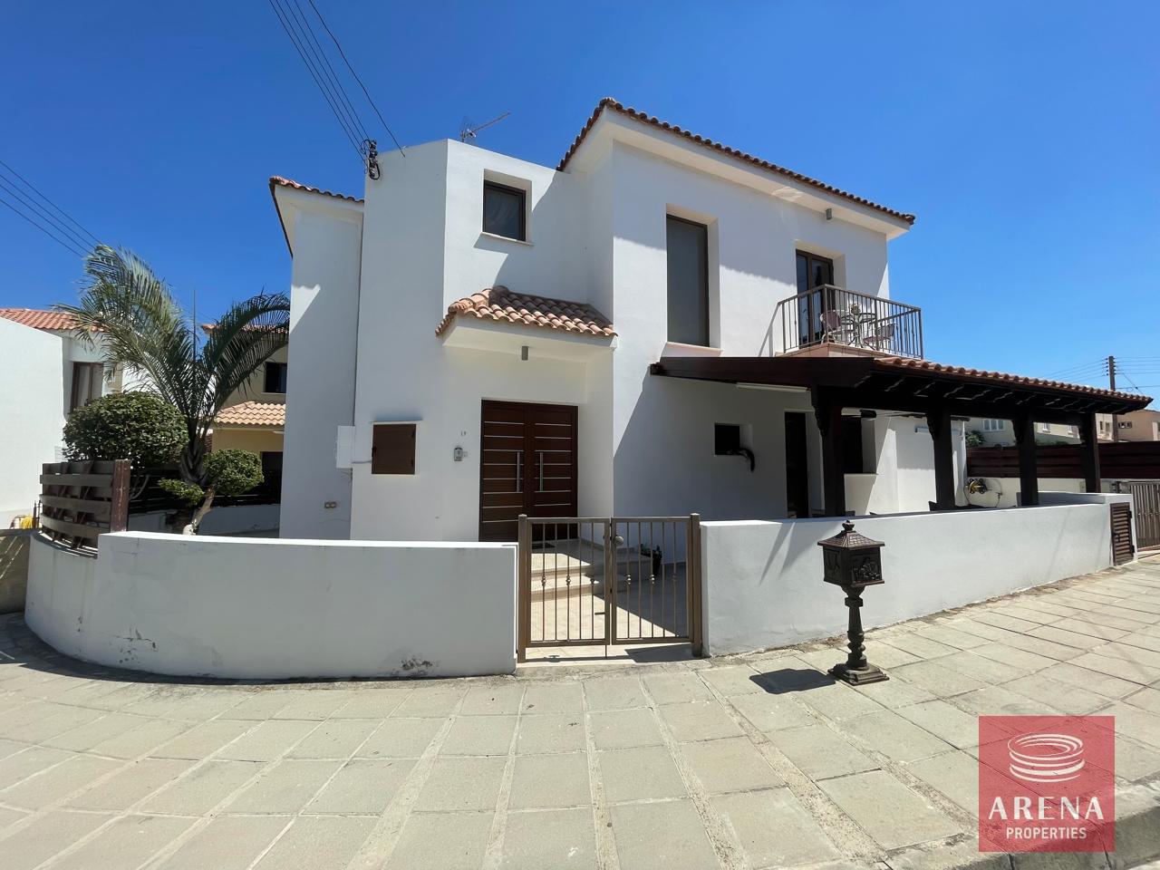 2-VILLA-ARADIPPOU-8396