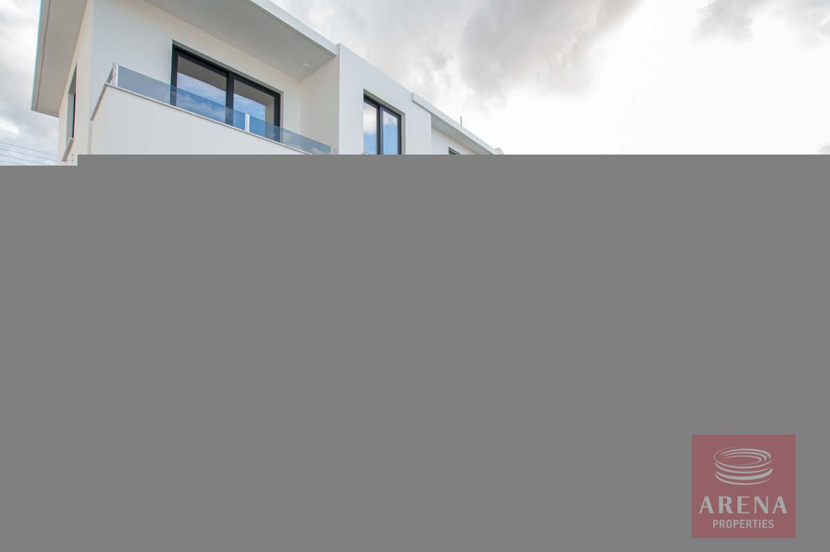 2-VILLA-FOR-RENT-LIVADIA-5473-2