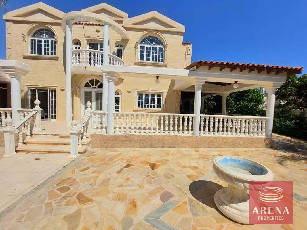 2-VILLA-IN-AYIA-NAPA-6501