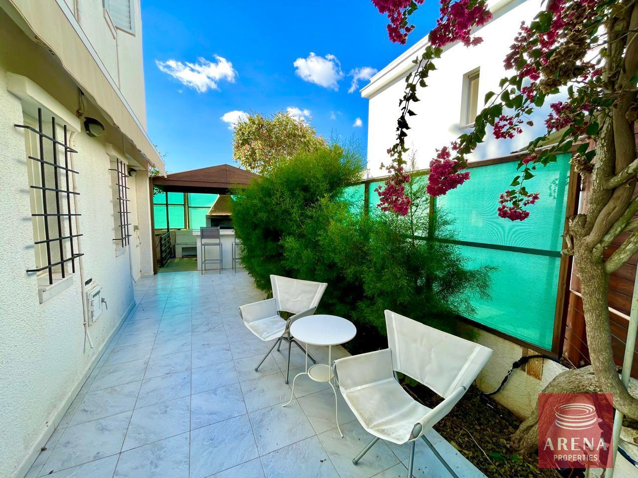 2-VILLA-IN-CAPE-GRECO-9122-16