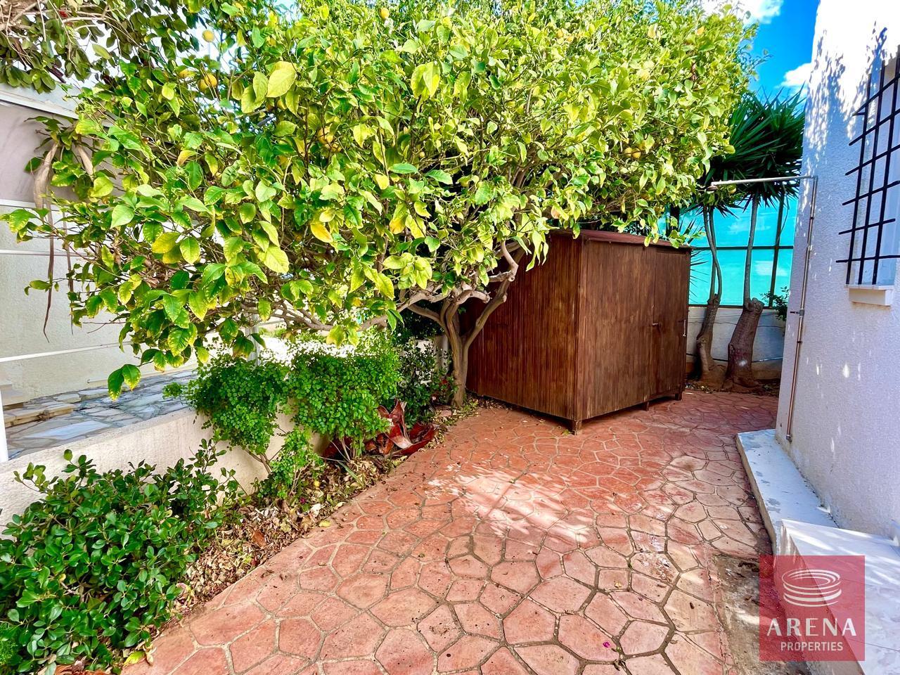 2-VILLA-IN-CAPE-GRECO-9122-5