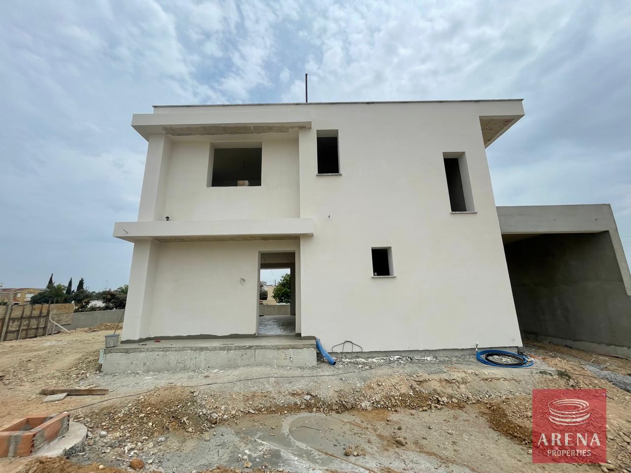 2-VILLA-IN-FRENAROS-6639