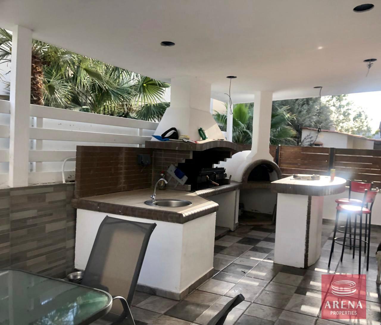 2-VILLA-IN-OROKLINI-8421