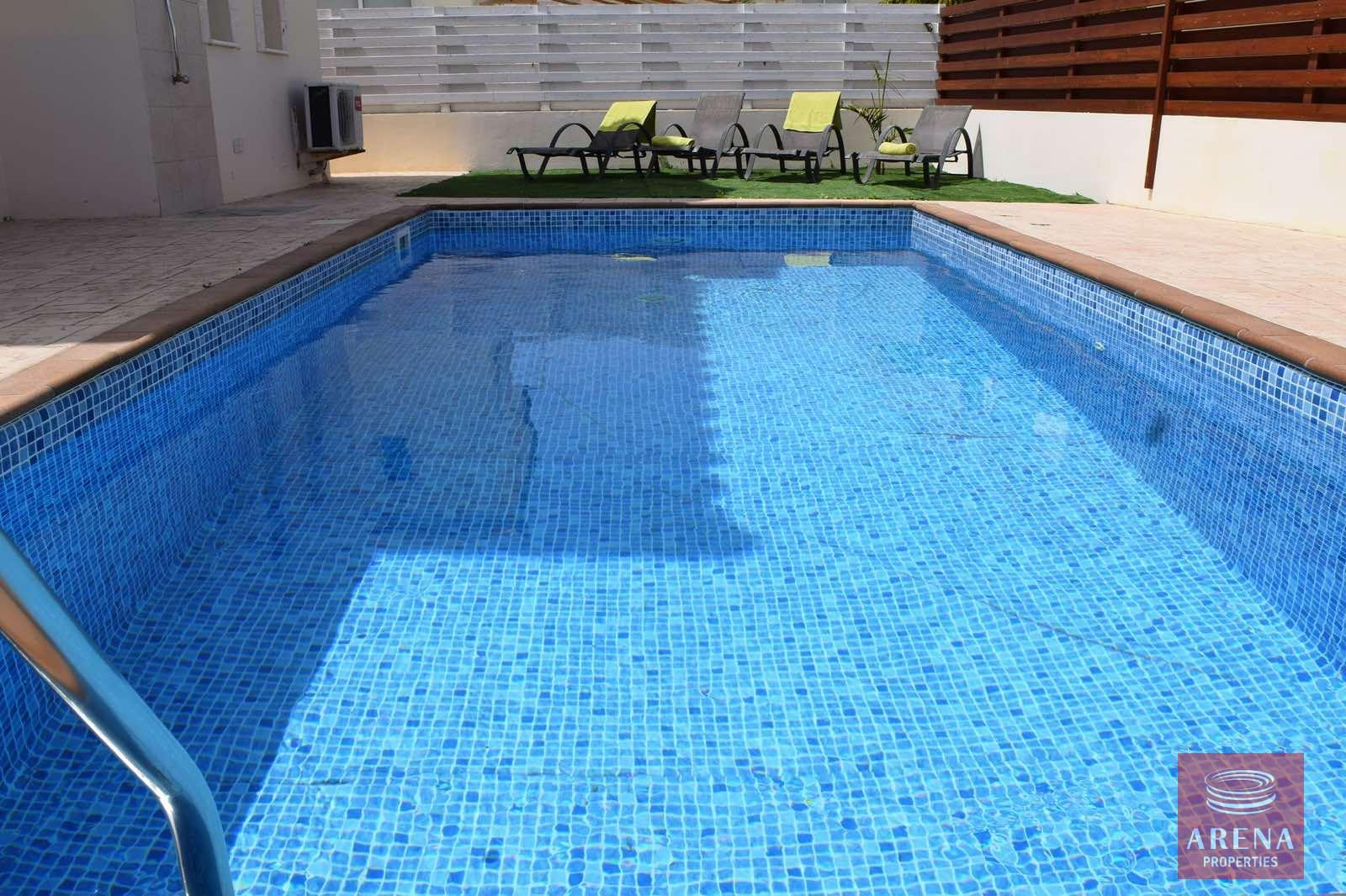 2-VILLA-IN-PERNERA-8143