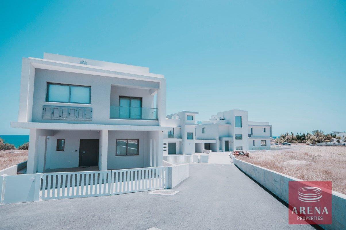 2-Villa-pervolia-4846