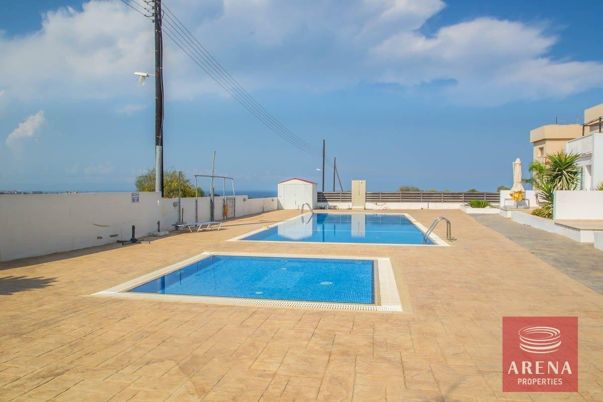 2-apartments-for-sale-in-paralimni-communal-pool-5326