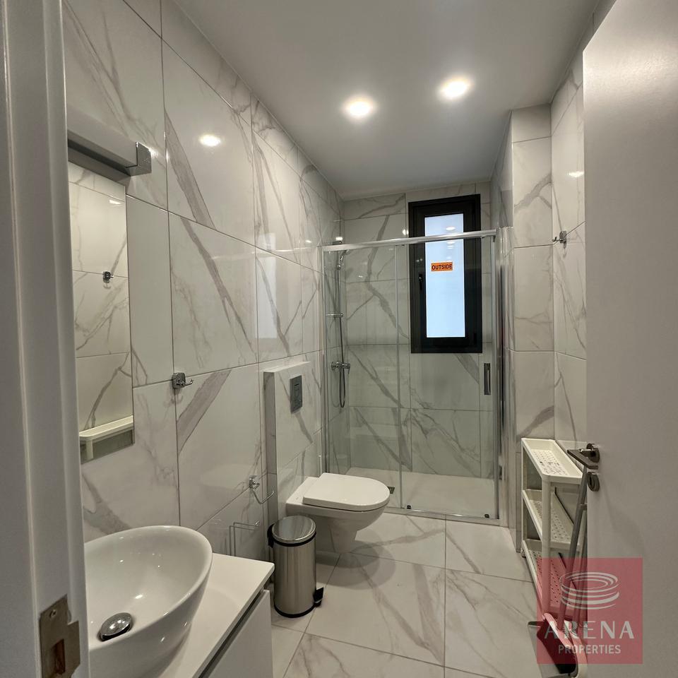 2-bed-apt-in-livadia-9499-4