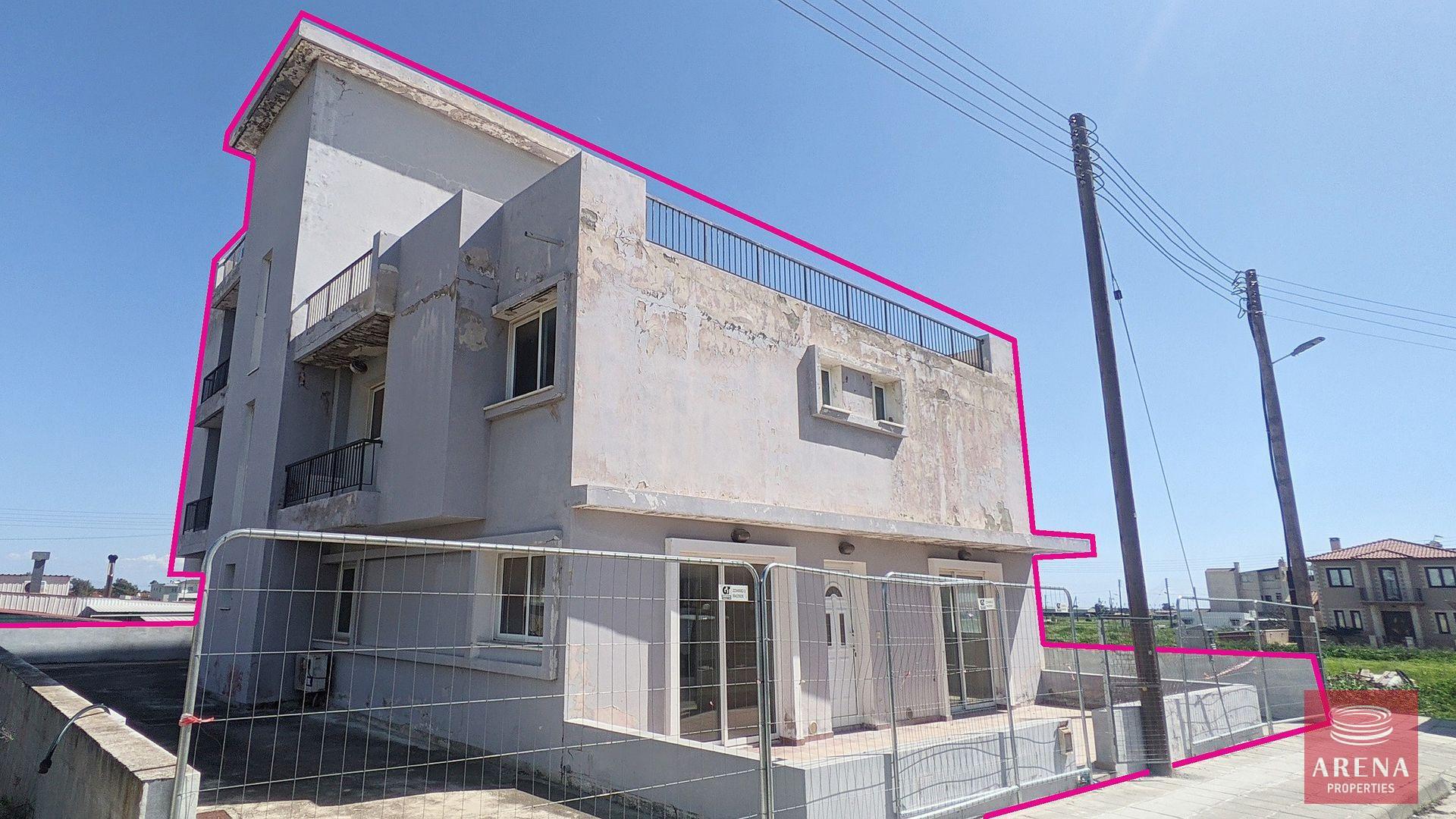 2-building-in-kiti-8178