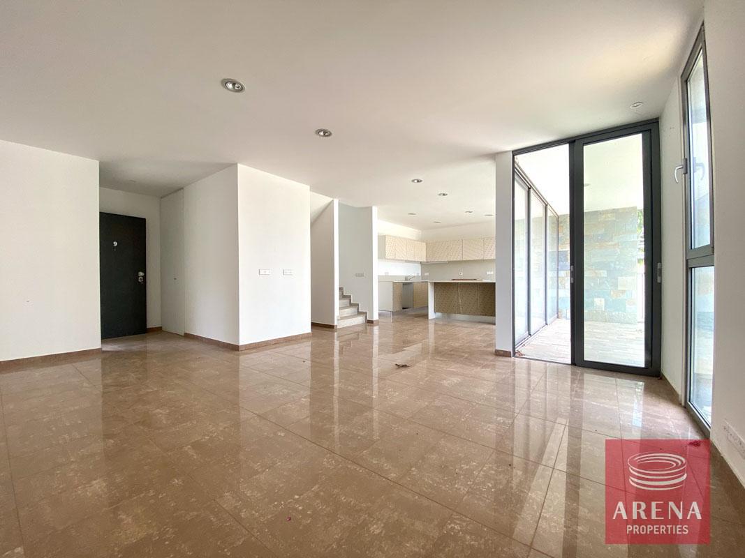 2-dherynia-three-bedroom-townhouse-for-sale-2285