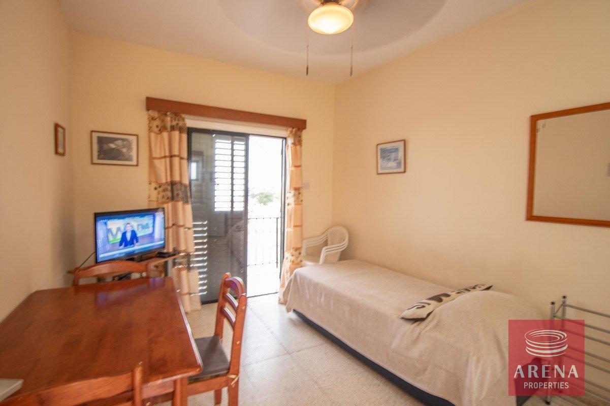 2-flat-for-rent-kapparis