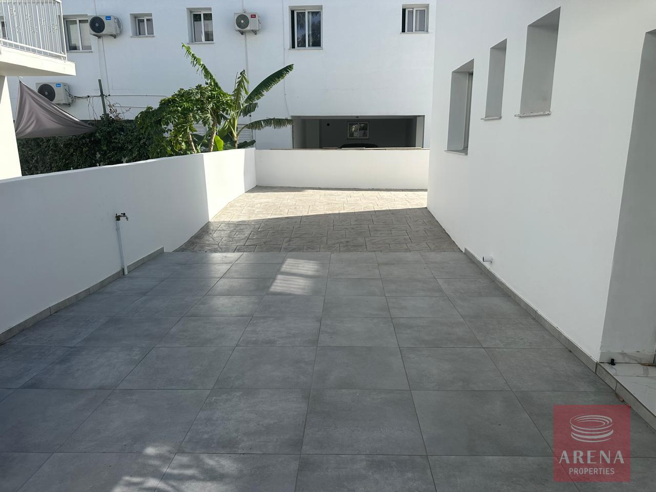 2-ground-floor-apts-in-livadia-6937-1