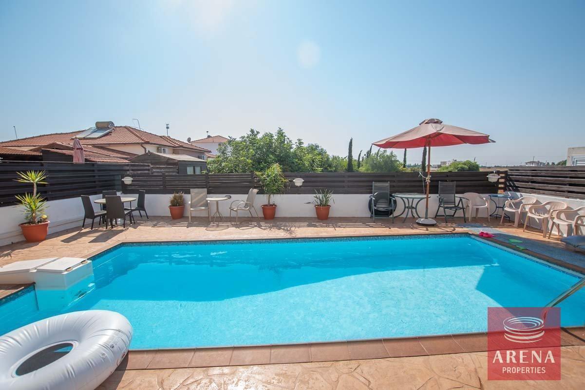 2-house-for-rent-in-frenaros