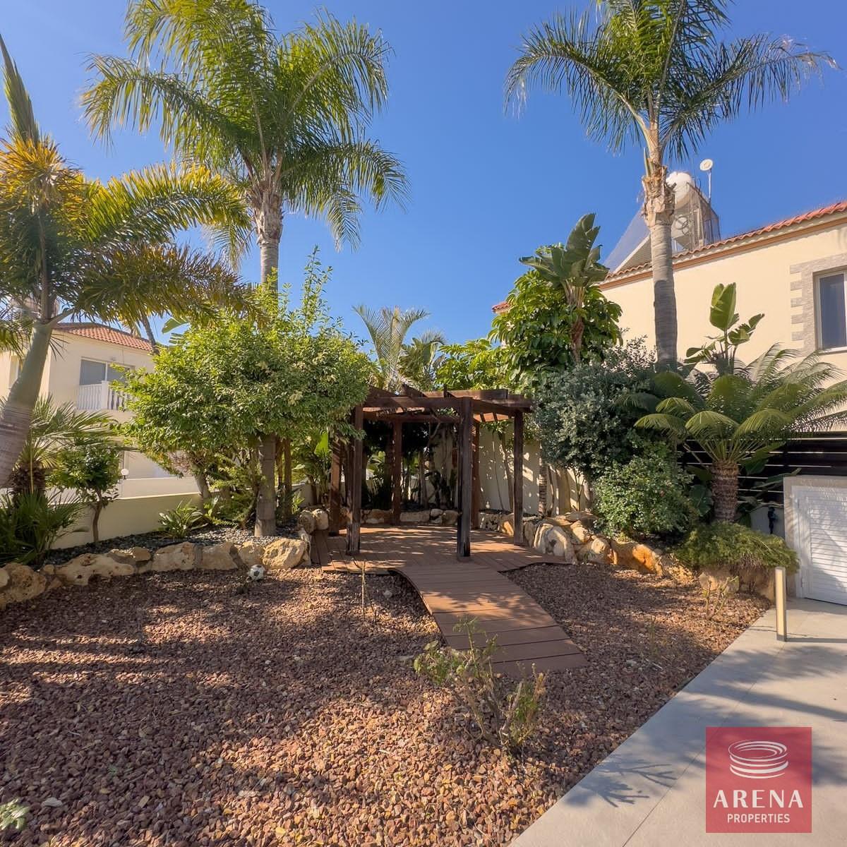 2-villa-in-ayia-napa-7876-1