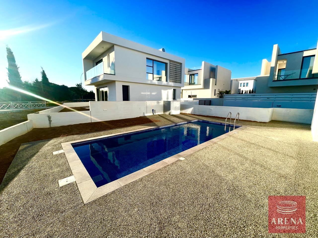 2-villa-in-pernera-8731