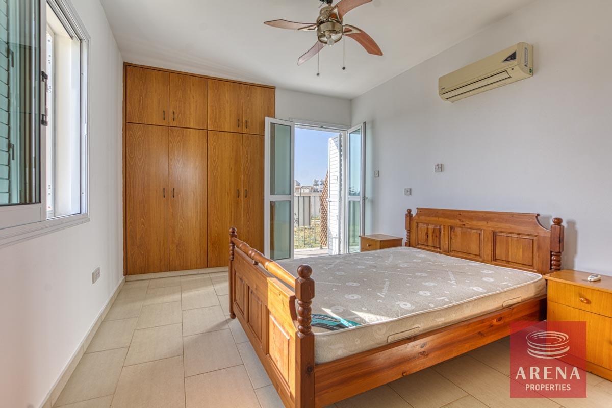 20-3-bed-th-for-sale-in-Paralimni-5880