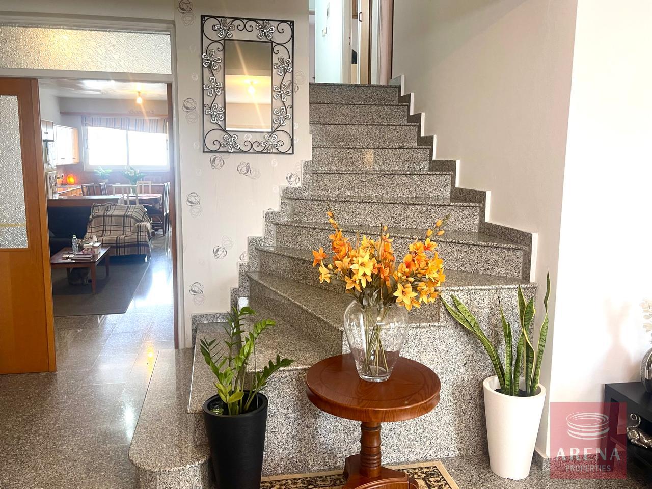 20-4-BED-VILLA-ARADIPPOU-9443