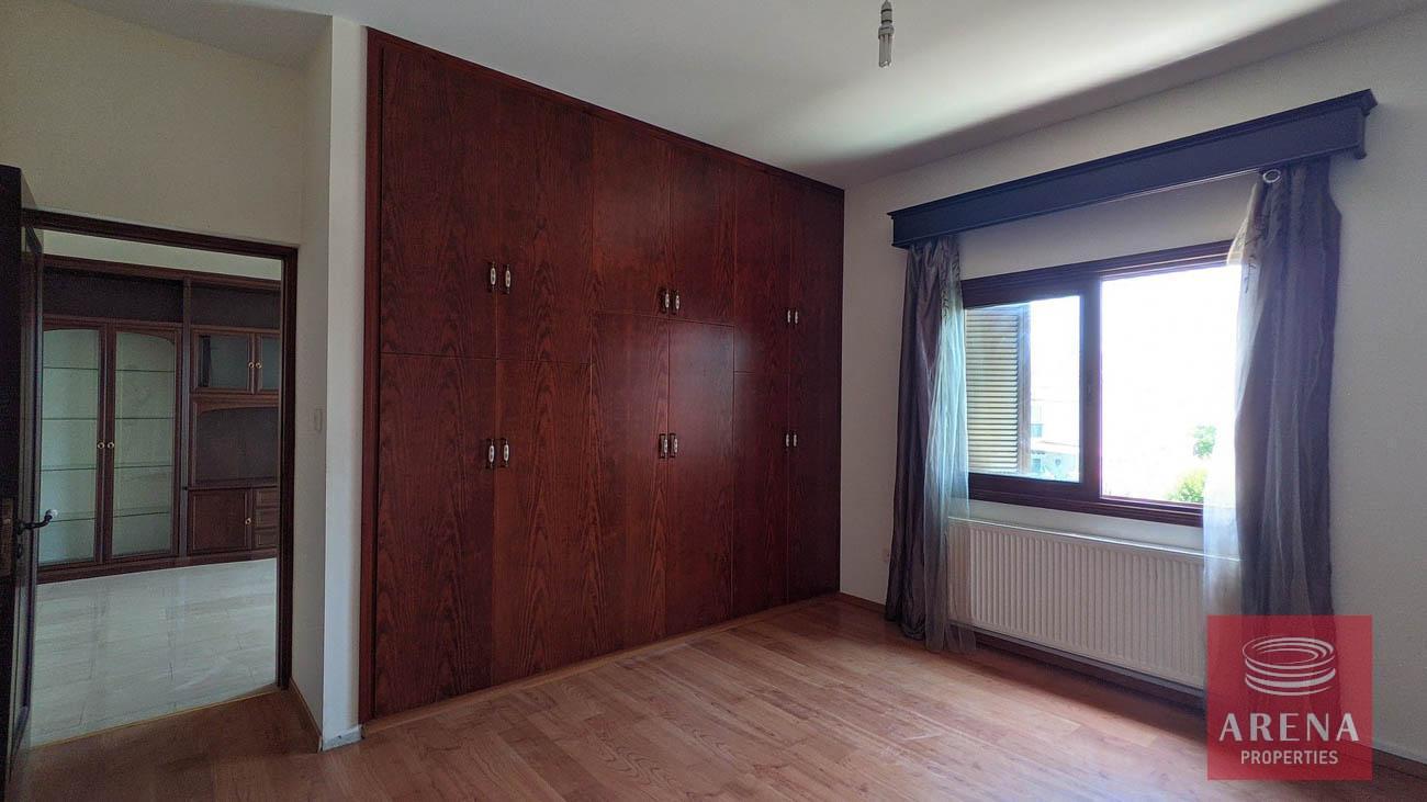 20-4-BED-VILLA-IN-OROKLINI-7481