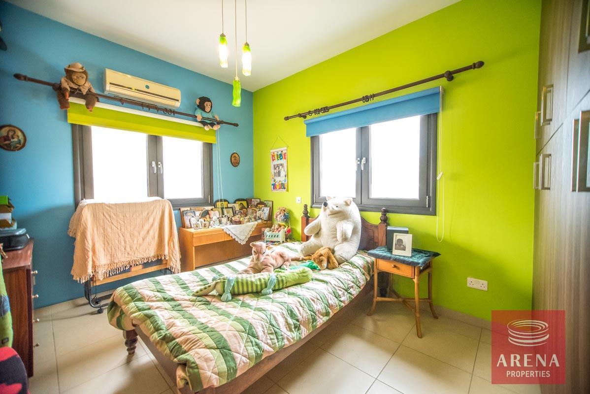 20-4-bed-bungalow-for-sale-in-sotira-bedroom