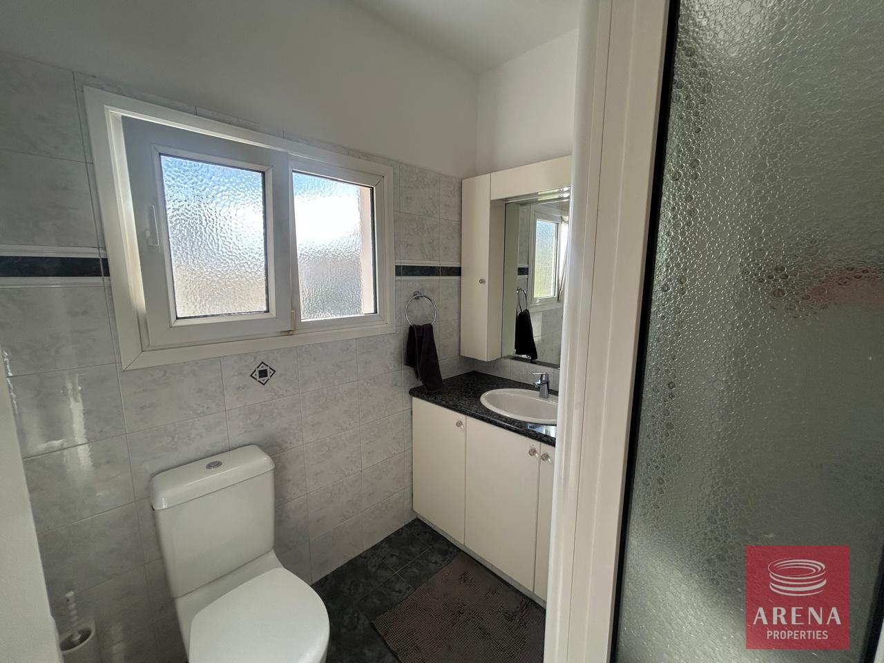 20-5-BED-VILLA-IN-LARNACA-8878