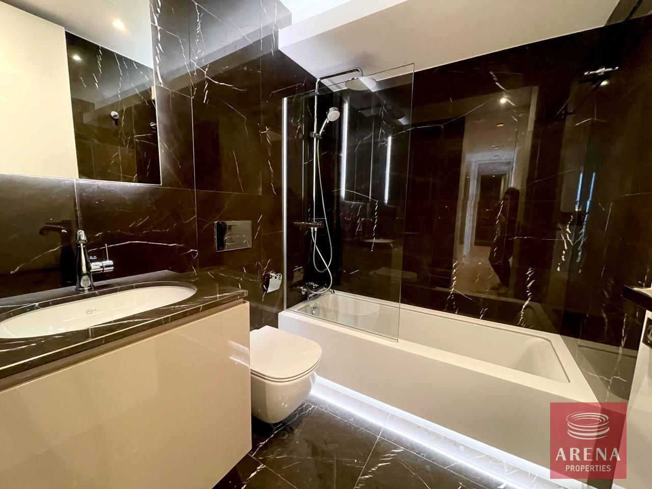 20-APT-LARNACA-4923-1