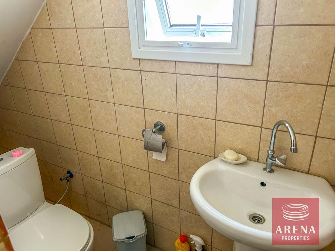 20-HOUSE-IN-DEKELIA-7466