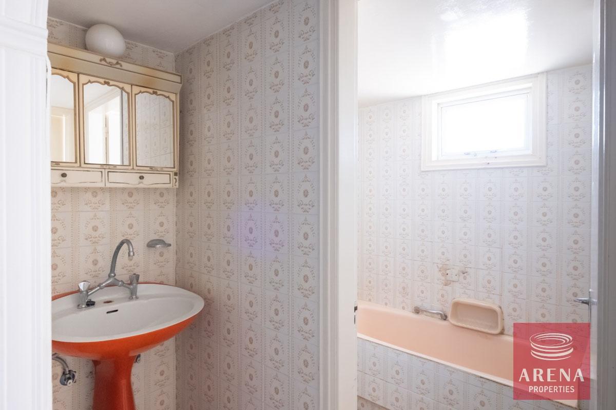 20-House-in-paralimni-5661-1