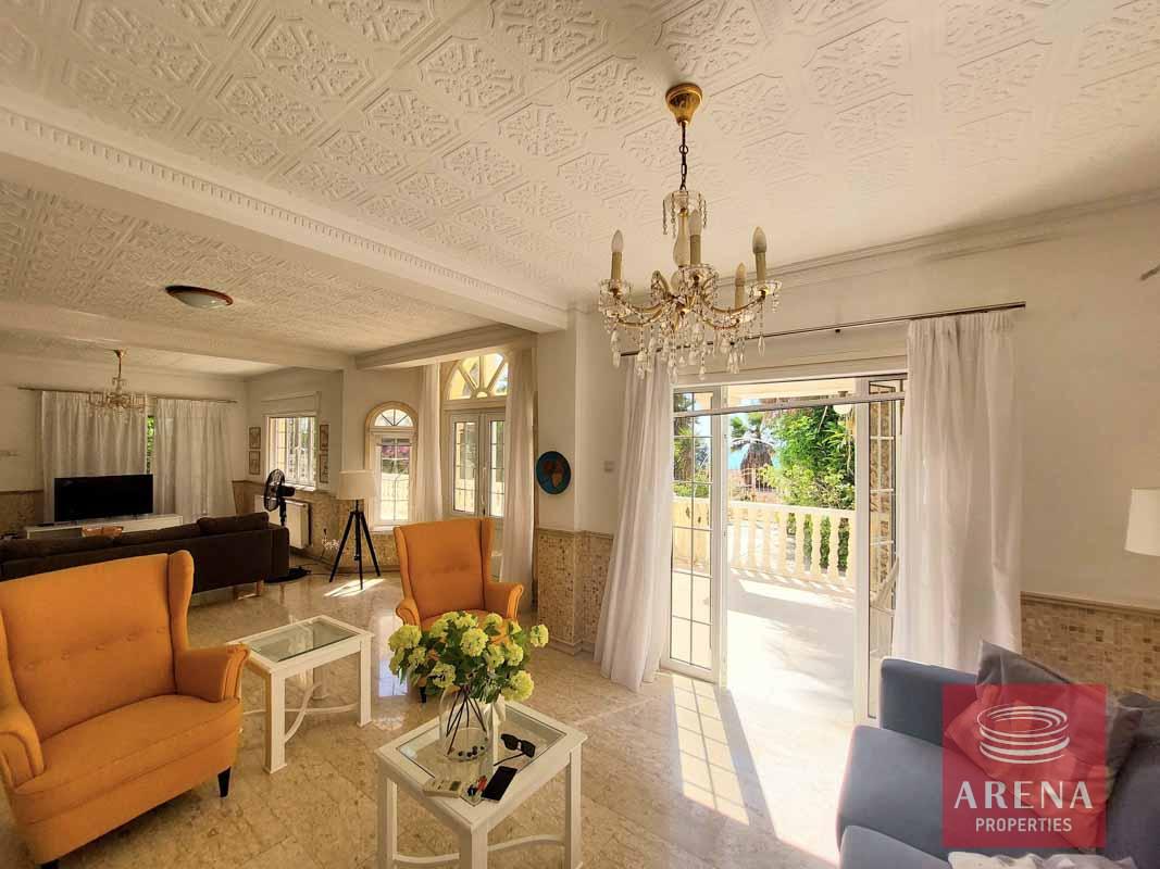 20-VILLA-IN-AYIA-NAPA-6501