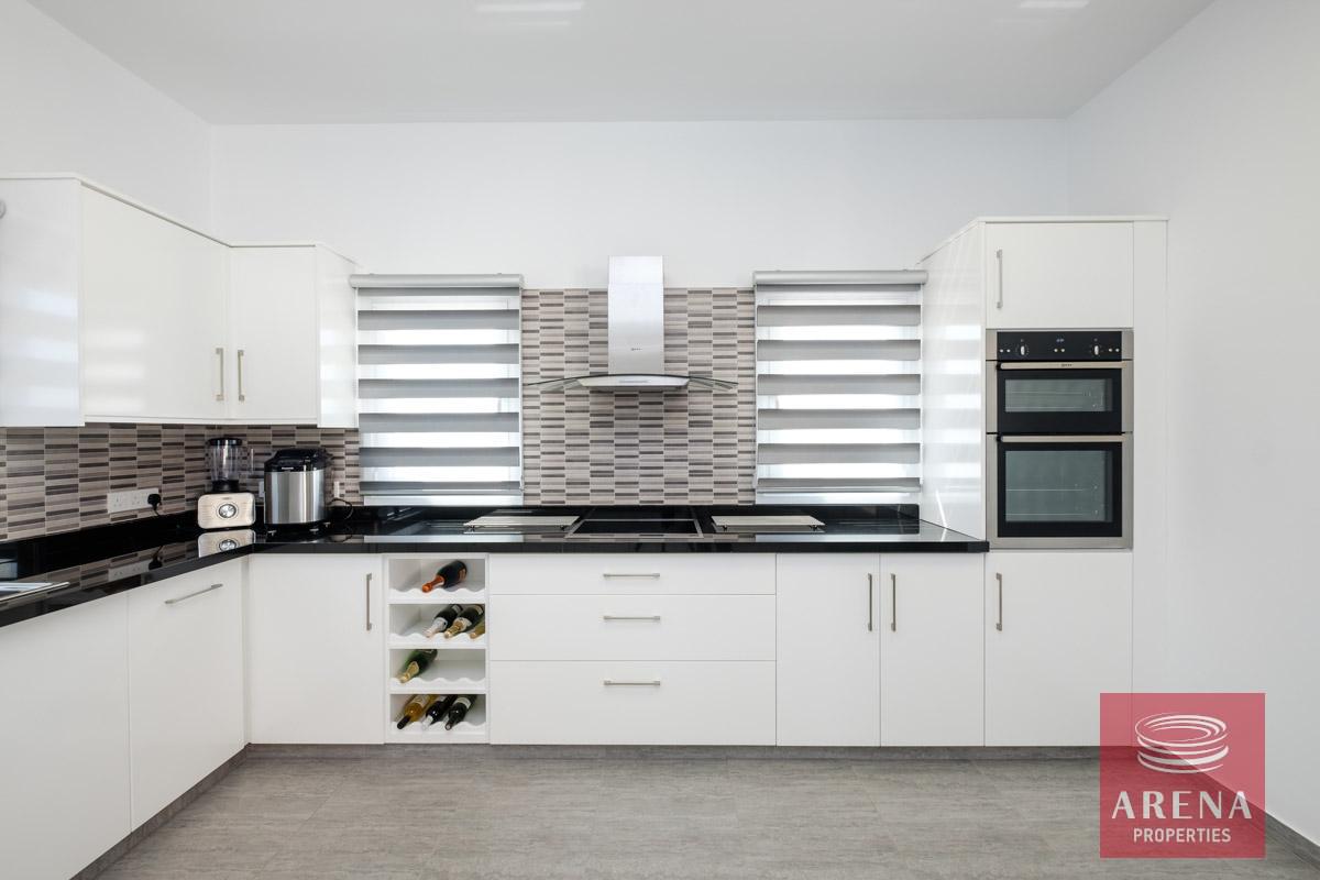 20-bungalow-vrysoulles-to-buy