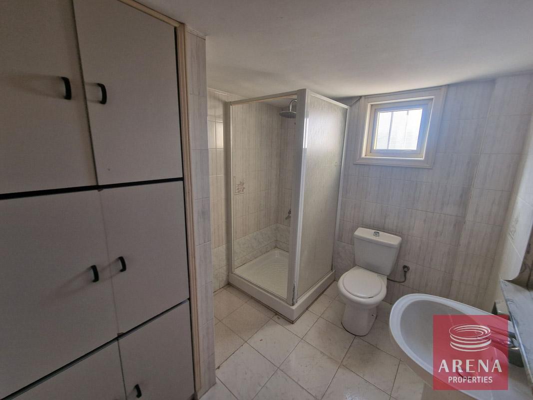 20-house-in-paralimni-8403