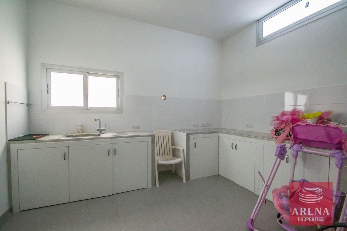 20-villa-4bed-frenaros-3932