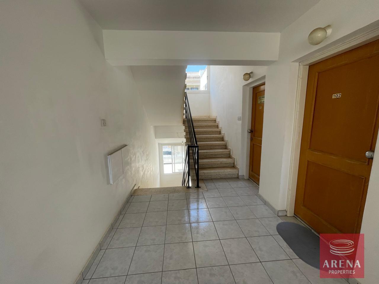 21-2-BED-APT-PARALIMNI-8509