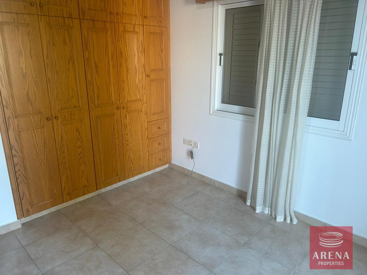 21-3-BED-HOUSE-IN-KRASA-7678