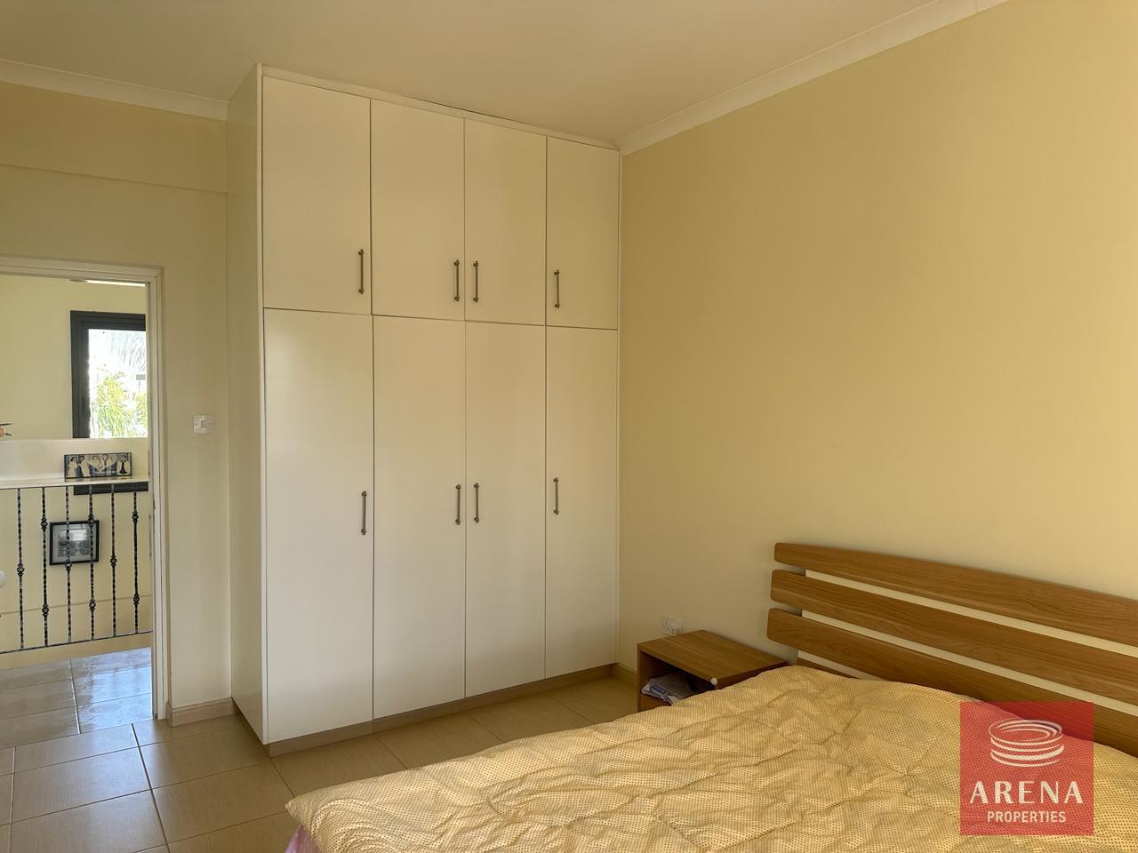 21-3-bed-villa-inFrenaros-7948-1