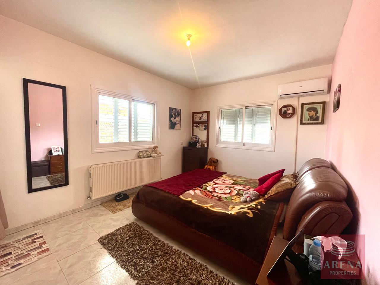 21-4-BED-VILLA-ARADIPPOU-9443