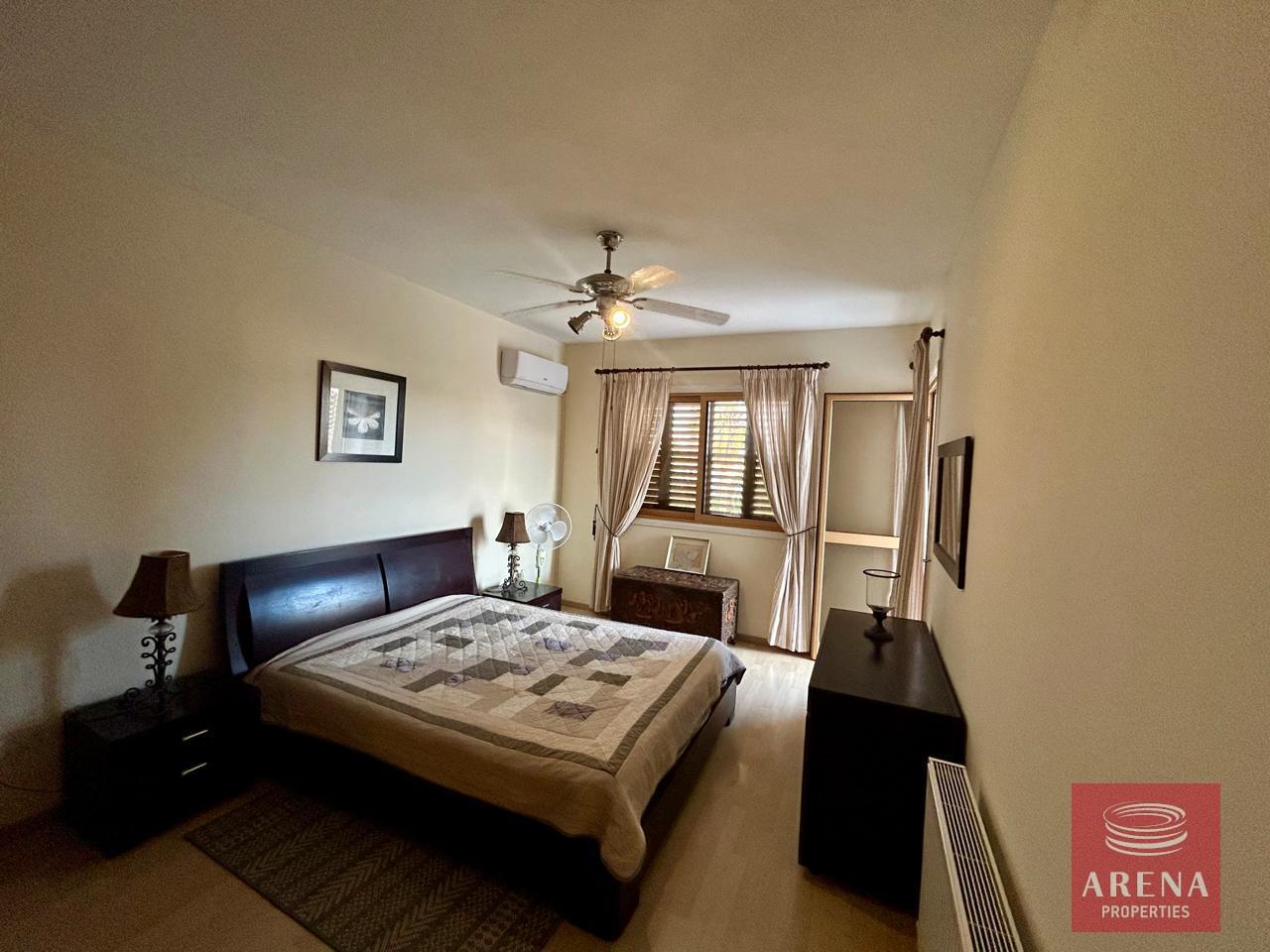 21-4-BED-VILLA-PERVOLIA-8659