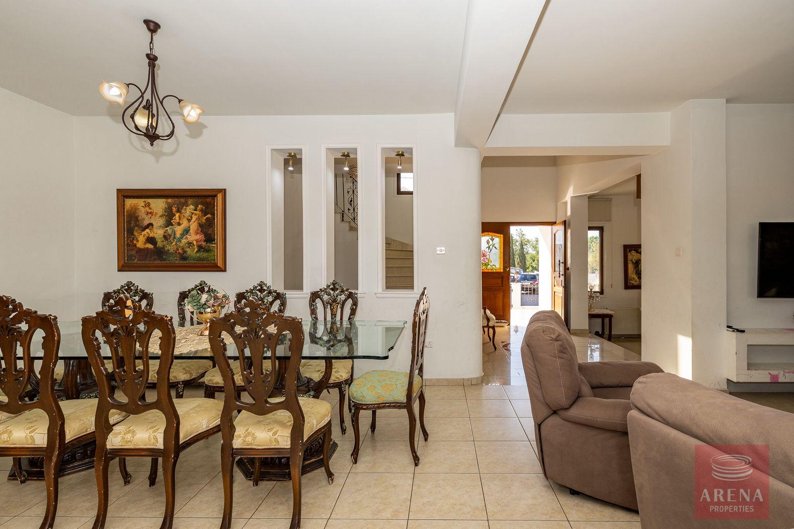 21-5-bed-villa-kiti-10152-5